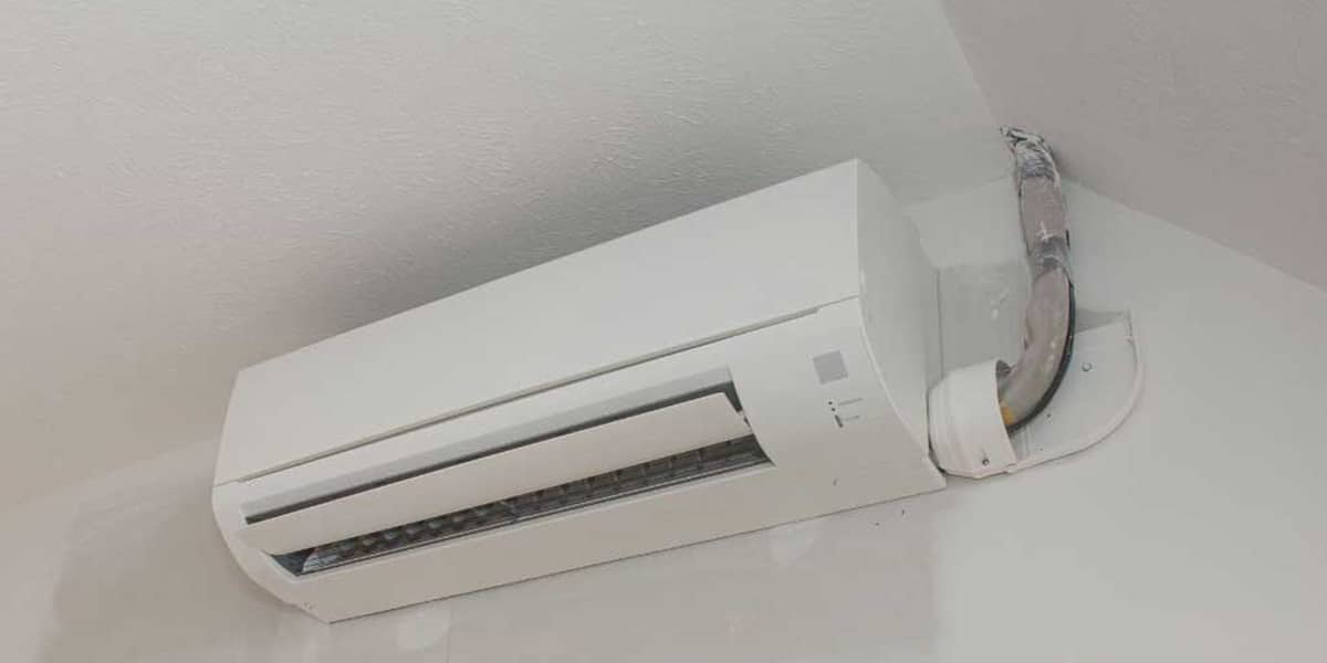 how do ductless ac units work